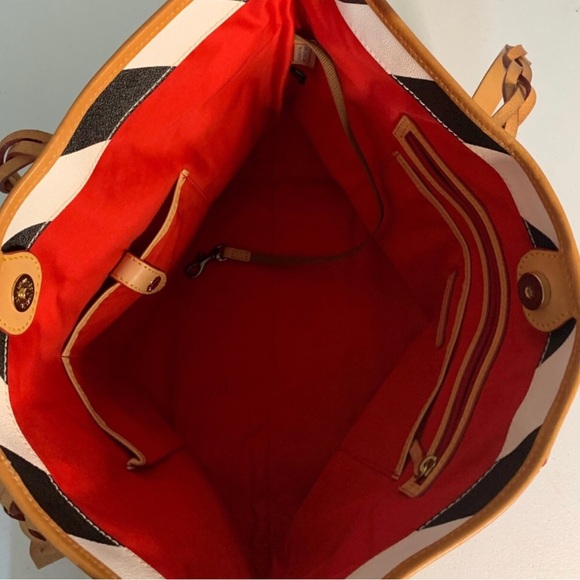 Dooney& Bourke Bailey Bag - Picture 7 of 11